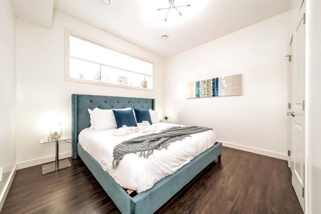 Chic - Long - King Bed - Fireplace & Wifi *